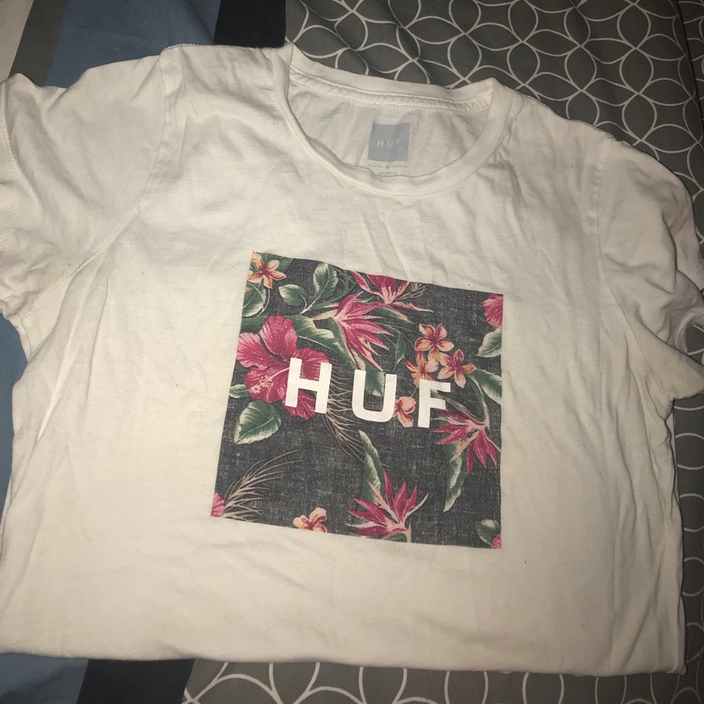 Huf floral square shirt.